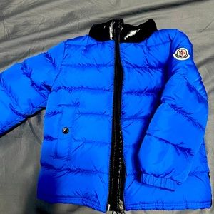 Moncler kids jacket sz 18/24 months